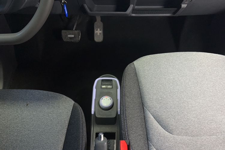 Used Chery QQ Ice Cream 2022 120km Conical Shape Lithium Iron Phosphate