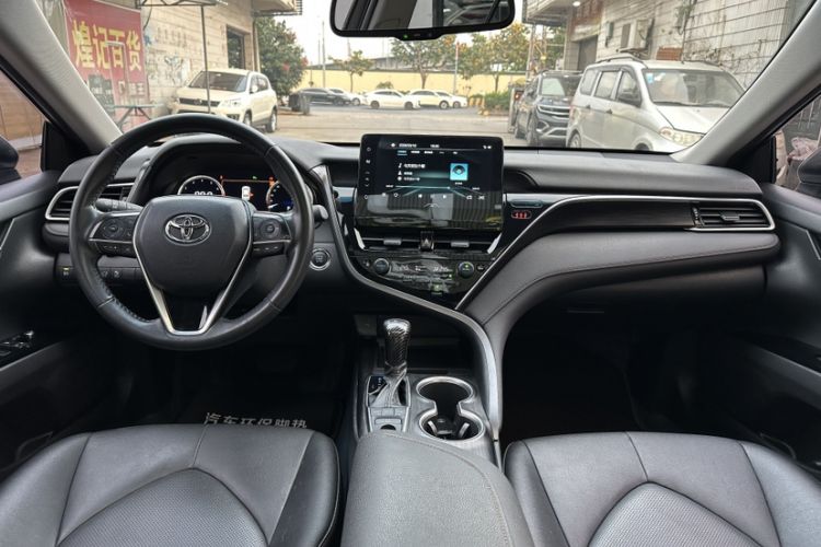 Used Toyota Camry 2021 2.5G Luxury Edition Interior 1