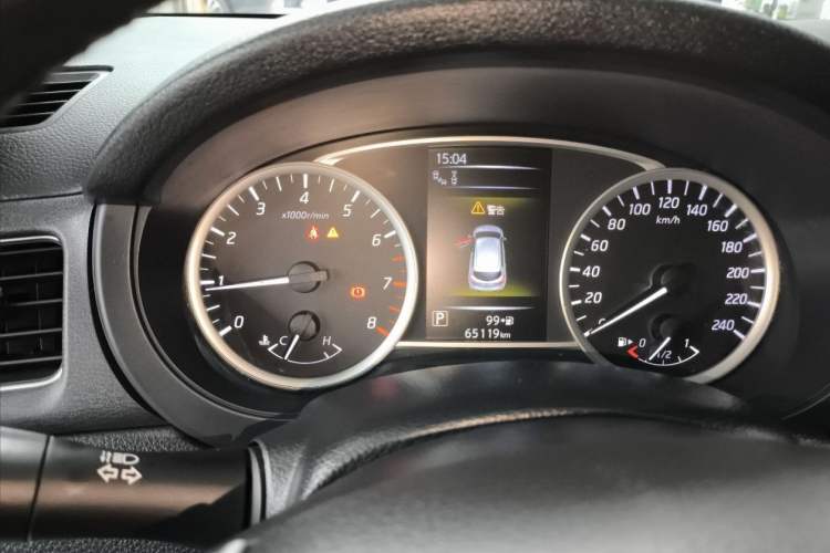 Used Nissan Tiida 2021 1.6L CVT Smart Drive Edition Odometer Close Up