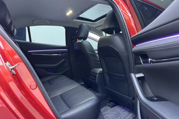 Used Mazda 3 Axela 2021 2.0L Automatic ZhiXuan Edition Interior 5