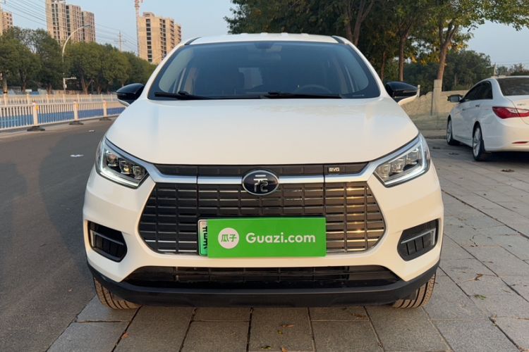 Used BYD Yuan New Energy 2019 EV535 Smart Connect Trendsetting Model