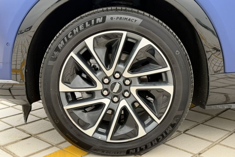 Used Cadillac OPTIQ 2024 Four-Wheel Drive Long-Range Version