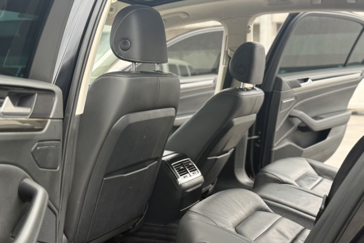 Used Volkswagen Phideon 2018 Revised Version 380TSI Two-Wheel Drive Business Edition
