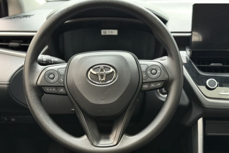 Used Toyota Corolla Cross 2024 2.0L Elite Edition Steering Wheel