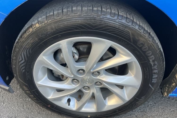 Used Buick Verano 2016 Hatchback 15S Automatic Leading Model Exterior 5