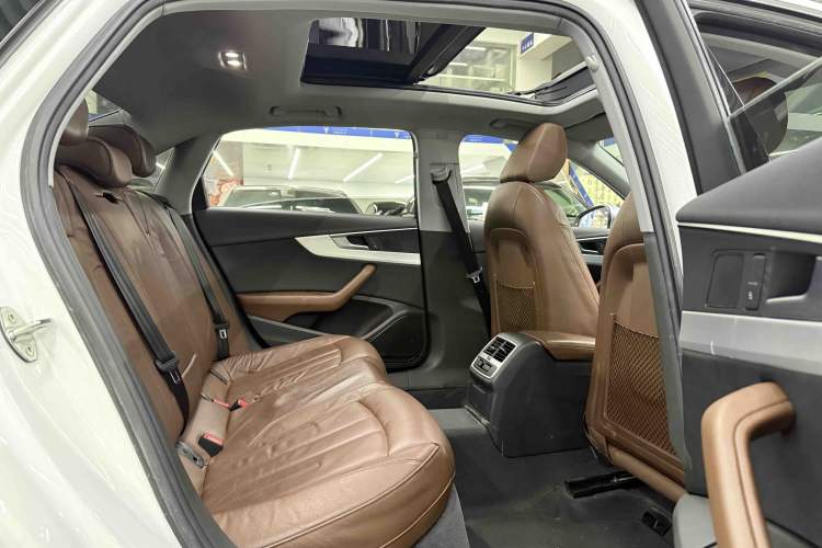 Used Audi A4L 2018 30th Anniversary Edition 40 TFSI Fashion Model