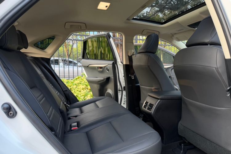 Used Lexus NX 2016 200 All-Wheel Drive FENGSHANG Version Interior 10