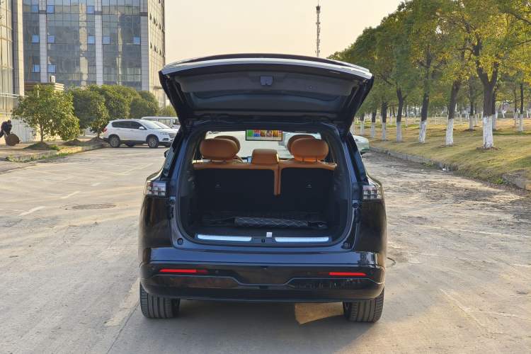 Used Dongfeng eπ eπ008 2025 210Max Range-Extended Version 5 Seats
