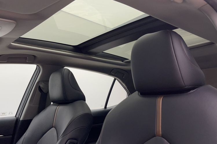 Used Toyota Camry 2019 2.5G Luxury Edition China VI Standard Interior 8