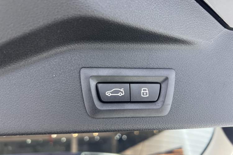 Used BMW X5 2023 xDrive 30Li Luxury M Sport Night Edition Package
