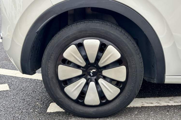 Used Wuling Bingo 2023 333 km Enjoyment Version
