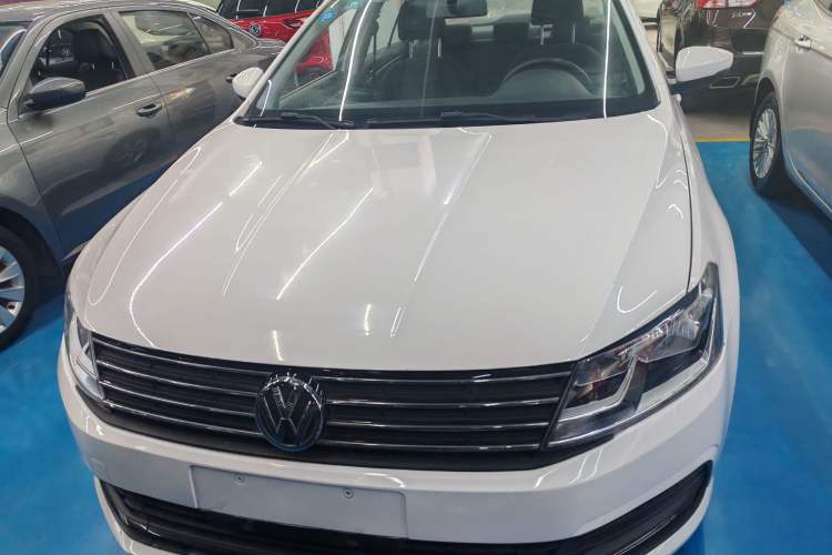 Used Volkswagen Lavida 2015 1.6L Manual Fashion Edition