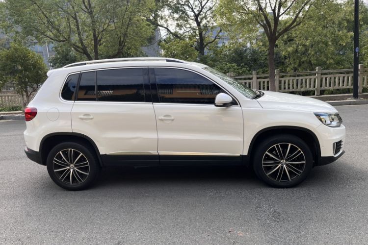 Used Volkswagen Tiguan L 2015 2.0 TSI Automatic All-Wheel Drive Flagship Edition