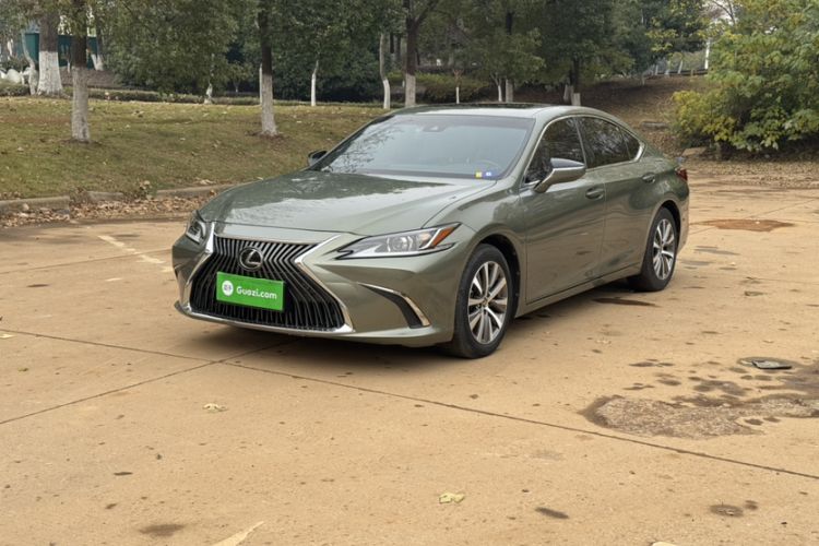 Used Lexus ES 2018 200 Excellence Edition China V Standard
