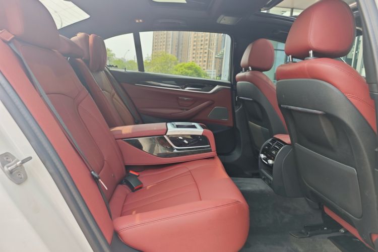 Used BMW 5 Series 2019 Restyled 530Li Luxury Edition M Sport Package Interior 8