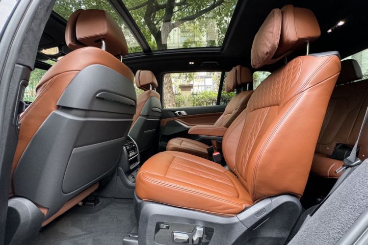 Used BMW X7 2020 xDrive40i Luxury M Sport Package