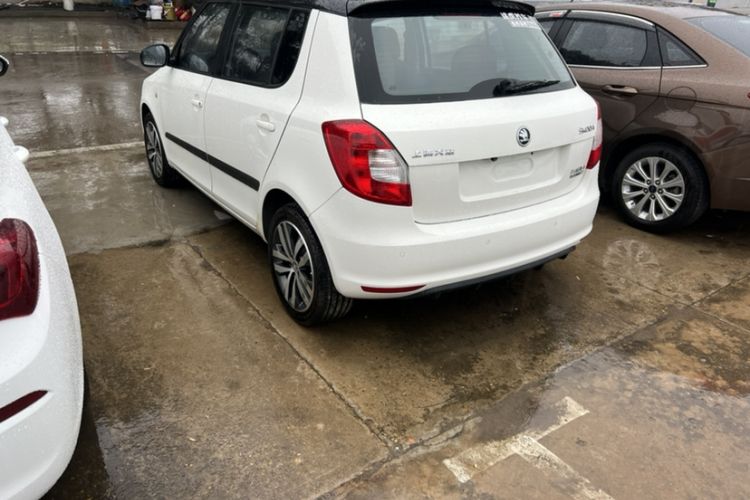 Used Skoda Fabia 2014 1.6L Automatic Sport Edition
