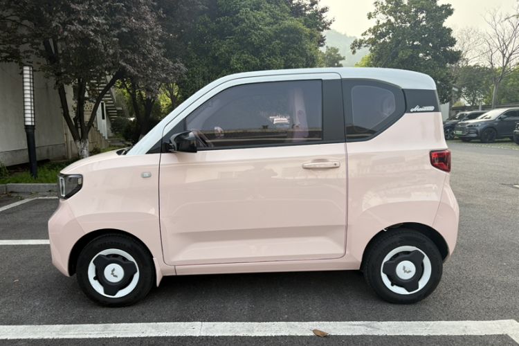 Used Wuling Hongguang MINIEV 2021 Macaron Premium Model – Lithium Iron Phosphate Exterior 3