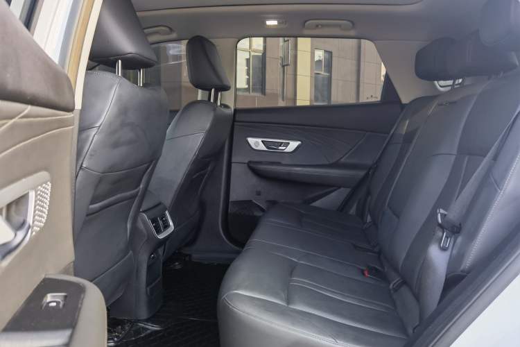 Used Dongfeng Aeolus Huge 2022 Mach Dual-Motor 1.5T MHD Dare-to-Dream Edition