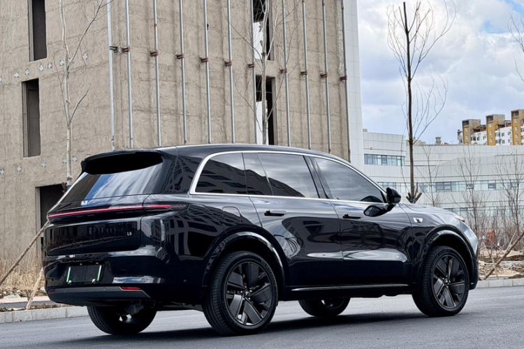 Used Li Auto L8 2025 Pro Smart Refresh Edition Exterior 2