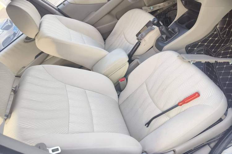 Used Everus S1 2014 1.3L Manual Comfort Edition