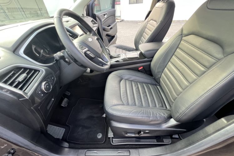 Used Ford Edge 2015 2.0T GTDi Two-Wheel-Drive High-Line Version