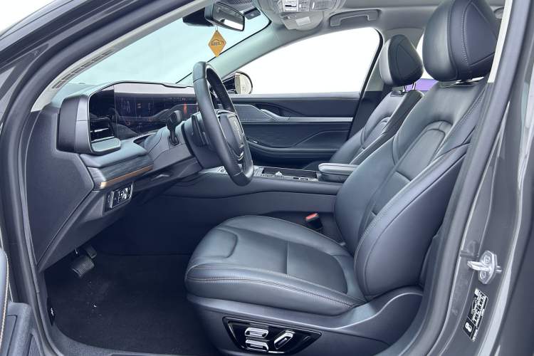 Used Lincoln Z 2022 iXiang Luxury Edition Interior 1