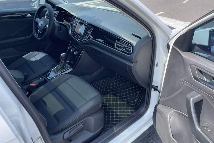 Used Volkswagen T-ROC 2020 280TSI DSG Two-Wheel Drive Comfort Version