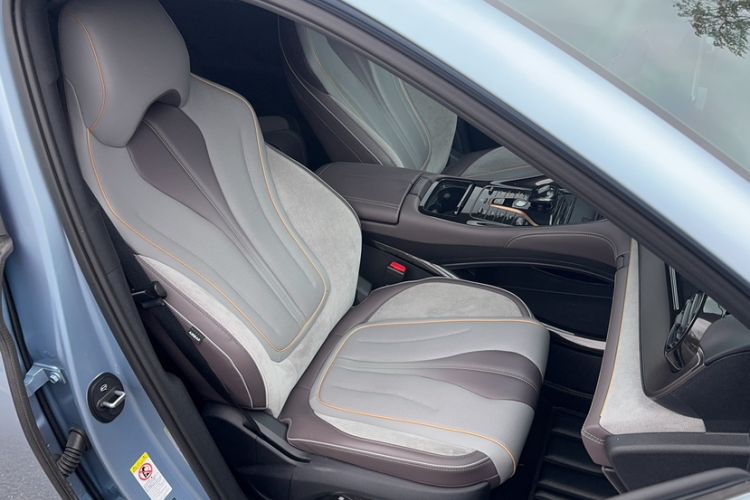 Used BYD Frigate 07 2023 DM-i 100KM Prestige Model Right Front Seat