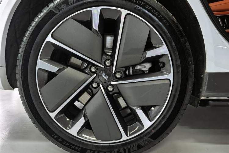 Used Li Auto L7 2025 Ultra Smart Refreshed Edition
