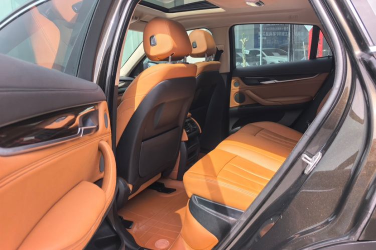 Used BMW X6 2015 xDrive35i Leading Model Interior 6