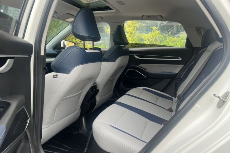 Used Geely Auto Emgrand 2022 4th Generation 1.5L CVT Flagship Model Interior 7