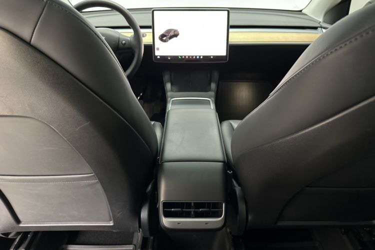 Used Tesla Model Y 2021 Standard Range Rear-Wheel Drive Version