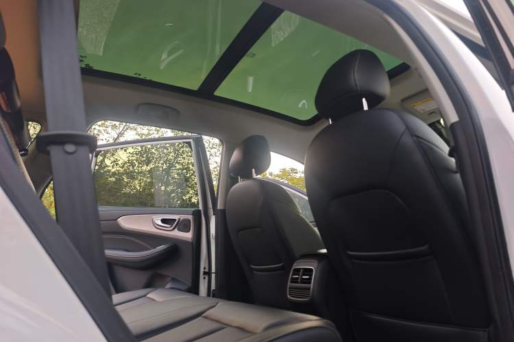 Used Roewe RX5 2020 PLUS 300TGI Automatic Ali National Style Ronglin Edition
