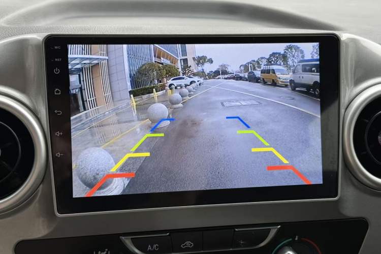 Used JAC Refine M3 2022 PLUS IKEA Edition 1.8L Comfort Version