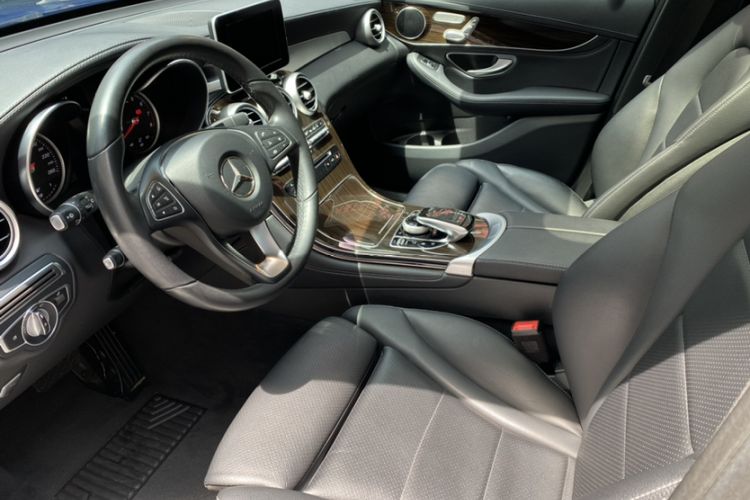 Used Mercedes-Benz GLC 2019 GLC 260 L 4MATIC Dynamic Model Left Front Seat