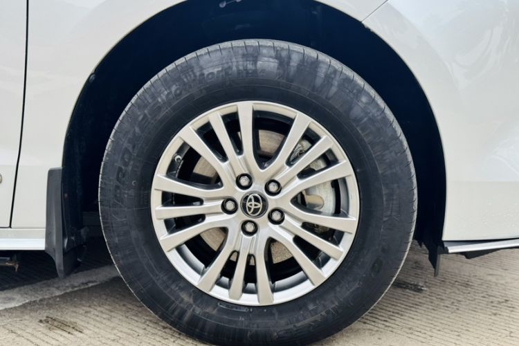 Used Toyota Sienna 2021 2.5L Hybrid Comfort Edition
