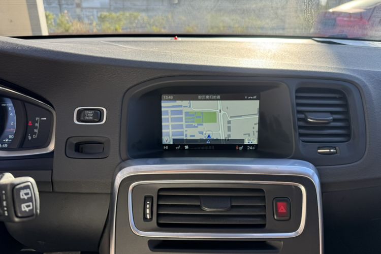 Used Volvo V60 2015 T5 Zhiya Edition
