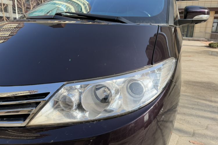 Used BYD M6 2015 2.4L Automatic Luxury Model
