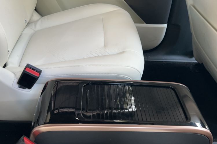 Used Dongfeng eπ eπ008 2024 210Max Range-Extended Version 6 Seats