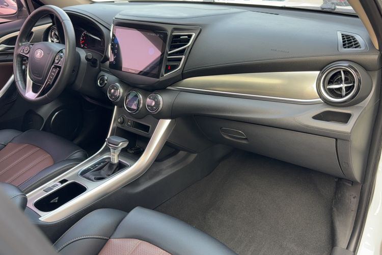 Used BYD Song 2016 GaiShi Edition 1.5TID Automatic Elite Model