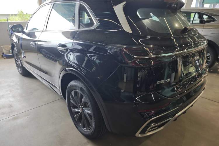 Used Hongqi HS5 2023 2.0T Qixiang Pro Edition
