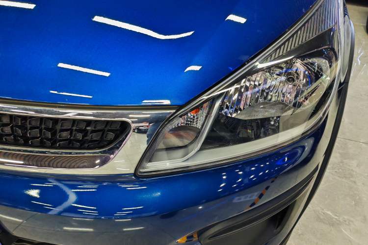 Used Kia KX Cross 2017 1.4L AT GLS
