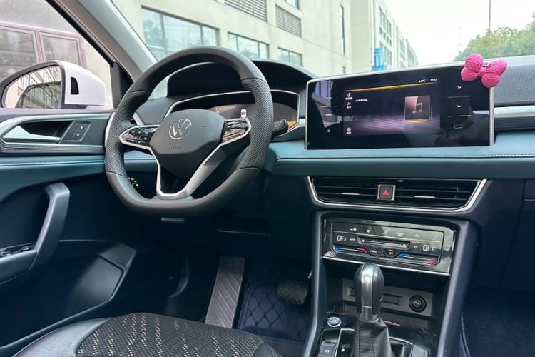 Used Volkswagen Tharu 2023 300TSI Two-Wheel-Drive Moonlight Edition