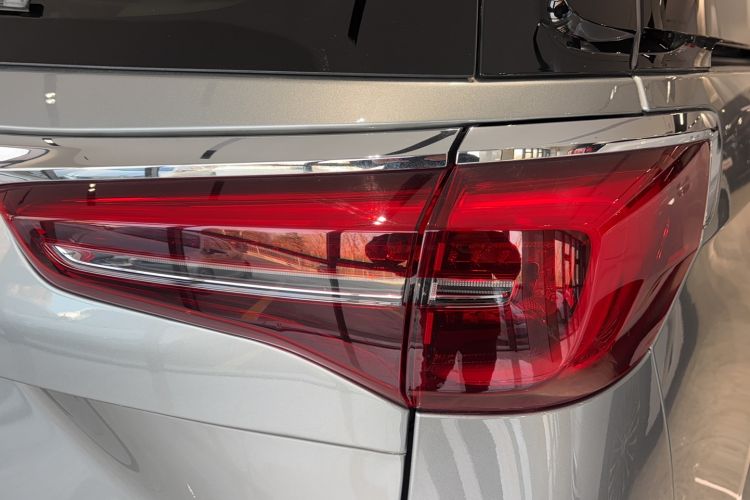 Used Buick GL8 2023 ES Lu Zun Deluxe Model