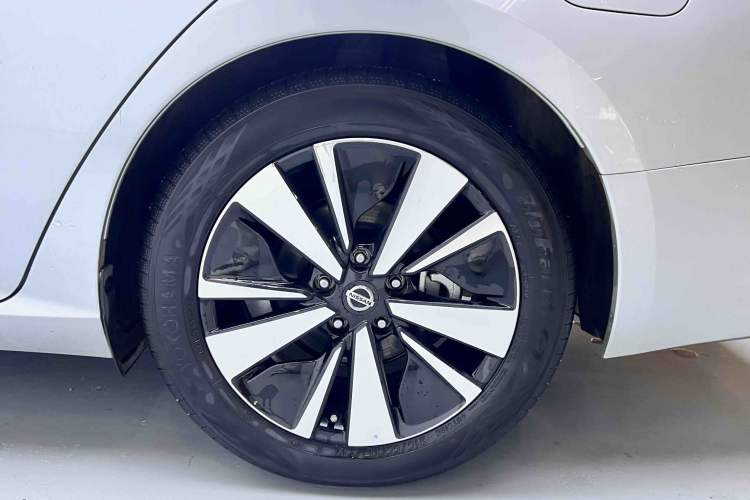 Used Nissan Teana 2021 2.0T XL Upper AD1 Smart Navigation Edition Exterior 7