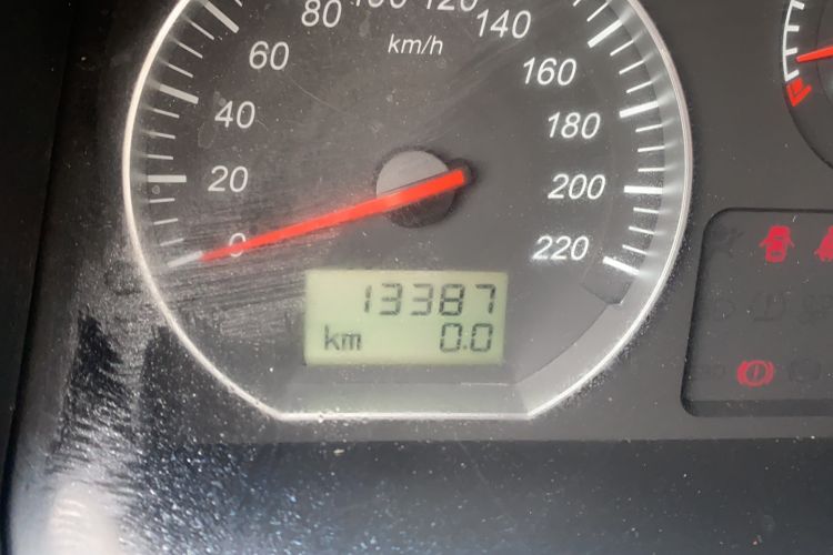 Used Jinbei Express 2018 2.0L Standard Version V19
