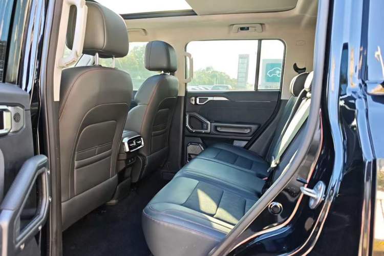 Used JETOUR Traveler 2023 2.0T All-Wheel-Drive CrossPRO
