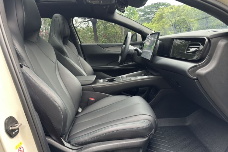 Used BYD Seal 06 New Energy 2025 EV 545KM Flagship Edition Interior 12