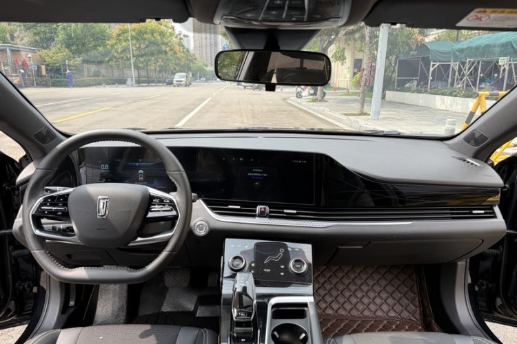 Used Bestune B70S 2023 1.5T All-Around Defender
